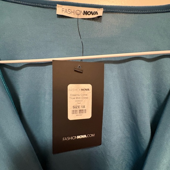 Fashion Nova Blue Midi Dress - Picture 2 of 4